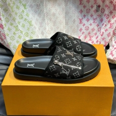 Louis Vuitton Slippers